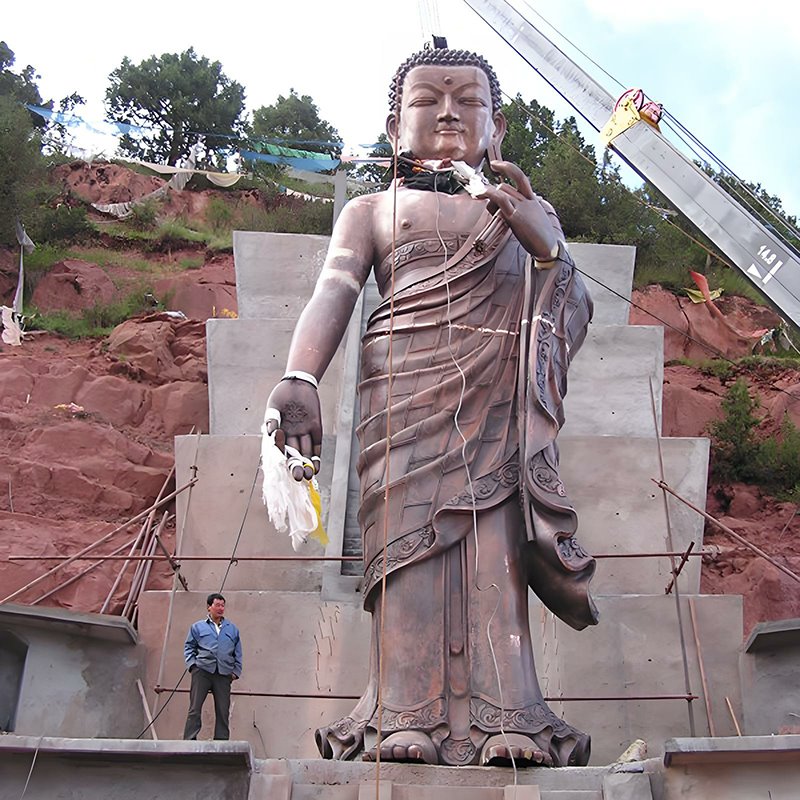Pronksist Buddha kuju